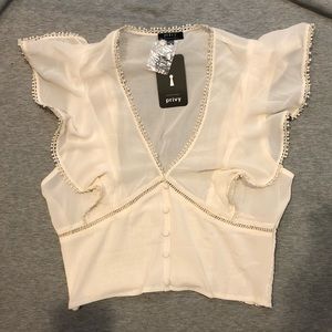 Pretty white blouse with buttons